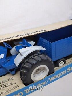 1/12 Ertl Farm Toy Ford 8600 tractor & Big Blue Wagon Set