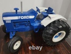 1/12 Ertl Farm Toy Ford 8600 tractor & Big Blue Wagon Set (Very Little Use)