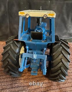 1/16 Customized (Scale Models) FORD 8730 tractor