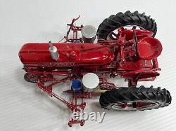 1/16 ERTL Farmall H Tractor with Mounted Planter Precision Key Series #5