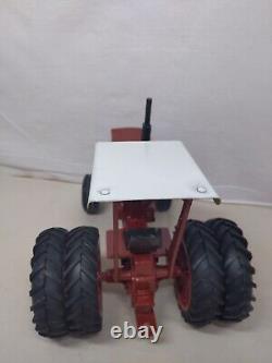 1/16 Ertl Farm Toy International Harvester 1466 Turbo Tractor Toy Farmer
