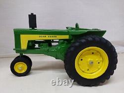 1/16 Eska Farm Toy John Deere Tractor 630 repaint