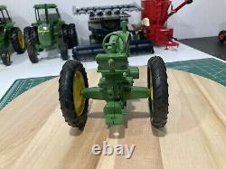 1/16 Eska John Deere 60 Farm Toy Tractor