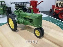 1/16 Eska John Deere 60 Farm Toy Tractor