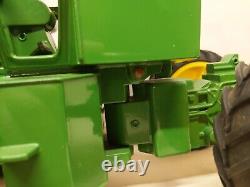 1/16 Farm Toy Ertl John Deere 7520 4WD Articulating Tractor