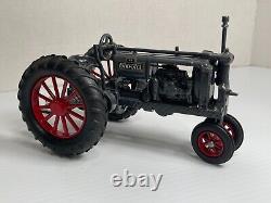 1/16 Scale Models Farmall F-12 Tractor 2000 Open House Special Tractor