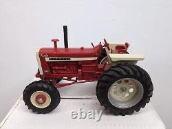 1/16 Scale Models International Farmall 1206 Tractor 4wd 19th Ontario Show