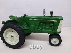 1/16 Slik Farm Toy Oliver 880 Tractor repaint