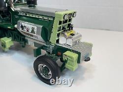 1/16 SpecCast / Gottam Toys 2255 Oliver Bad Kitty Super Farm Pulling Tractor