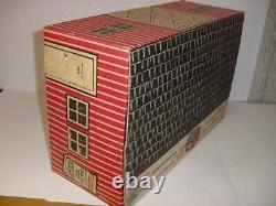 1/16 Vintage International 886 Farm Set WithDeluxe Barn WithOriginal Red Box