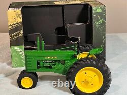 1939 John Deere Model B Narrow Front Tractor By Scale Models / Ertl 1/8 Scale