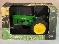 1939 John Deere Model B Narrow Front Tractor By Scale Models / Ertl 1/8 Scale