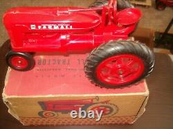 1950's Product Miniature International Harvester Farmall Tractor 1/16 Scale &Box