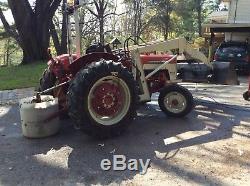 1964 IH 424 Loader with attachments