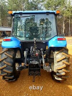 2005 New Holland TL100 Tractor with 52LA front loader 4WD