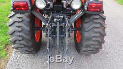 2012 KUBOTA B2920 4X4 COMPACT UTILITY TRACTOR With LOADER HYDRO 29HP 126 HOURS