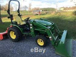 2016 JOHN DEERE 2032R COMPACT TRACTOR With LOADER. HYDRO. ONLY 30 HRS! NICE