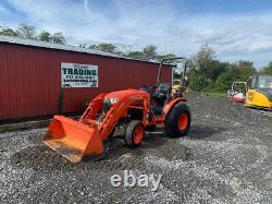 2016 Kubota B3350 4x4 Hydro 33Hp Compact Tractor with Loader Only 500 Hours