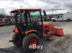 2016 Kubota B3350 4x4 Hydro Compact Tractor with Cab & Loader Only 700 Hours