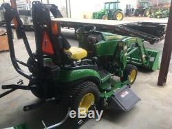 2019 John Deere 1025R with 60 Mower Deck & Loader Only 24 hours