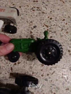 5 scale model tractors Plastic