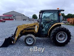 CHALLENGER MT 285B TRACTOR With LOADER