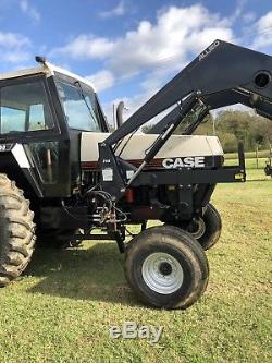 Case 2290 Tractor With Allied 795 Loader