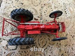 DANBURY MINT 1952 FORD 8N TRACTOR all Metal tractor