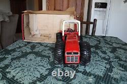 ERTL INTERNATIONAL 2+2 tractor 3588