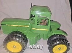 ERTL John Deere Farm Toy 1/16 4WD Articulating Tractor 3143 No Box