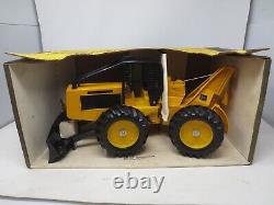 Ertl 1/16 Scale Diecast John Deere Log Skidder Farm Toy Tractor