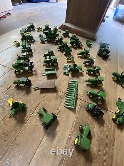 Ertl 1/64 tractor lot Farm Set