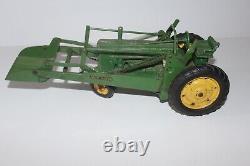 Ertl Eska 1/16 John Deere 60 Tractor With Loader Metal Farm toy 1950's