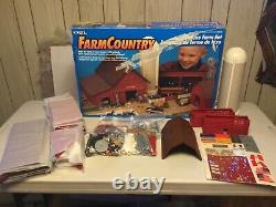 Ertl Farm Country Deluxe Farm Set #4327 1/64 Complete no instruction sheet