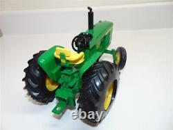 Ertl John Deere 3020 Diesel Tractor-116-diecast-Green-plastic wheels-good shape