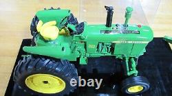 Ertl John Deere 3020 Tractor With Loader 2005 Sales Preformance Award 1/16 READ AD