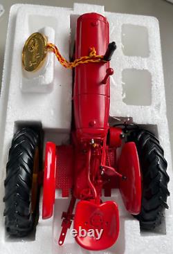 Ertl Massey-Harris 44 Tractor 1/16 Farm Toy Precision Series #9 WithMedallion, Box