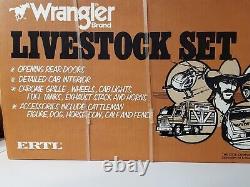 Ertl Wrangler Ranch Livestock Cattle Pressed Steel Tractor Trailer Semi Truck