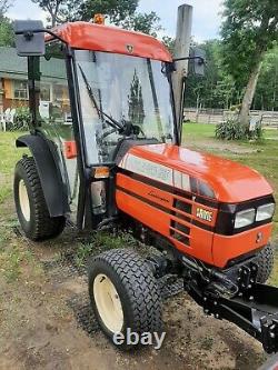 Farm tractor compact. Same lamborghini salaris 35