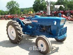 Ford 2000 Tractor, Runs Good