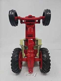 International Harvester Ertl 1/16 1066 Tractor With Cab 1970s Original NICE