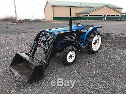 Iseki 4X4 Diesel Loader Tractor With Three Point And PTO 19HP