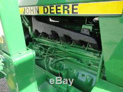 John Deere 2940 4wd Diesel Tractor with Loader