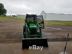John Deere 4400 4 X 4 Loader Tractor