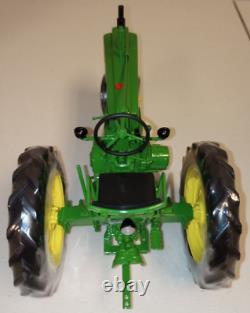 John Deere Farm Toy Precision Classics Model B Tractor 116 Scale