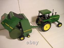 John Deere Farm Toy Tractor 4230 with Baler Ertl 1/16