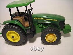 John Deere Farm Toy Tractor 7820 FWA with 1590 drill Ertl 1/16