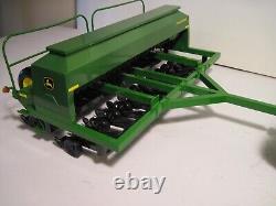 John Deere Farm Toy Tractor 7820 FWA with 1590 drill Ertl 1/16