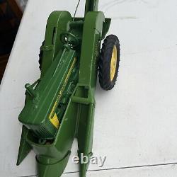 John Deere Farm Toy Tru Scale Eska Corn Picker w Tractor Original MIB