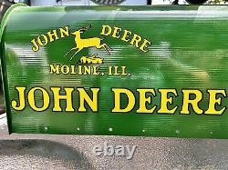 John Deere Green Model B Rural Style Mailbox with Tractor Topper Rare